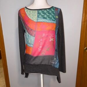 Desigual wearable art Patchwork Long Sleeve Top Gray Multicolor Asymmetrical Hem